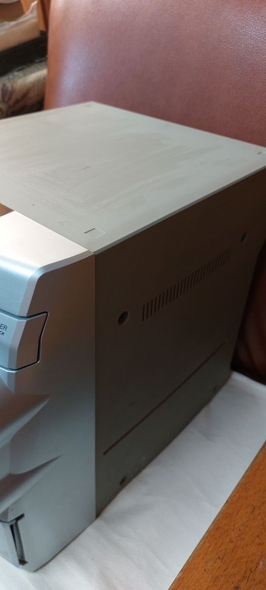 Музыкальный центр AIWA без колонок (красивый звук).