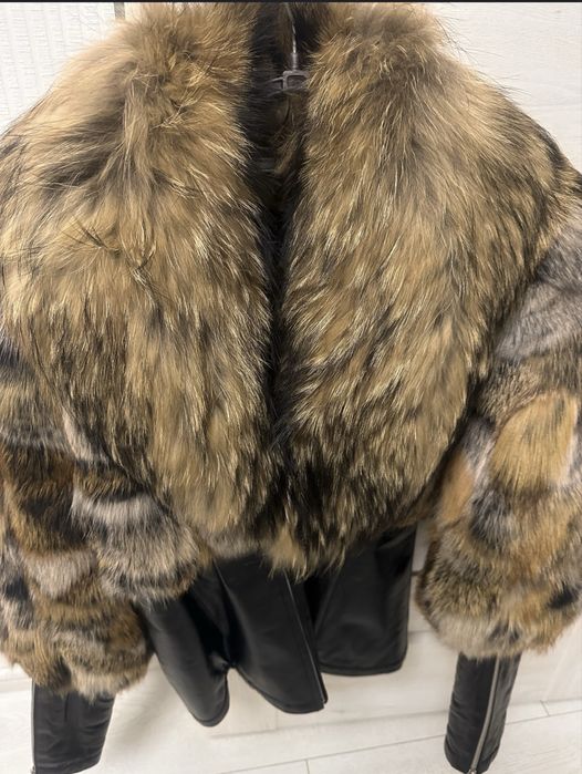 Теплюча Дублёнка шубка с шикарным богатым мехом