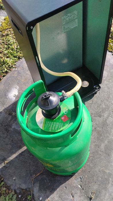 Vendo aquecedor a gás com garrafa incluída vazia pouco uso bom estado