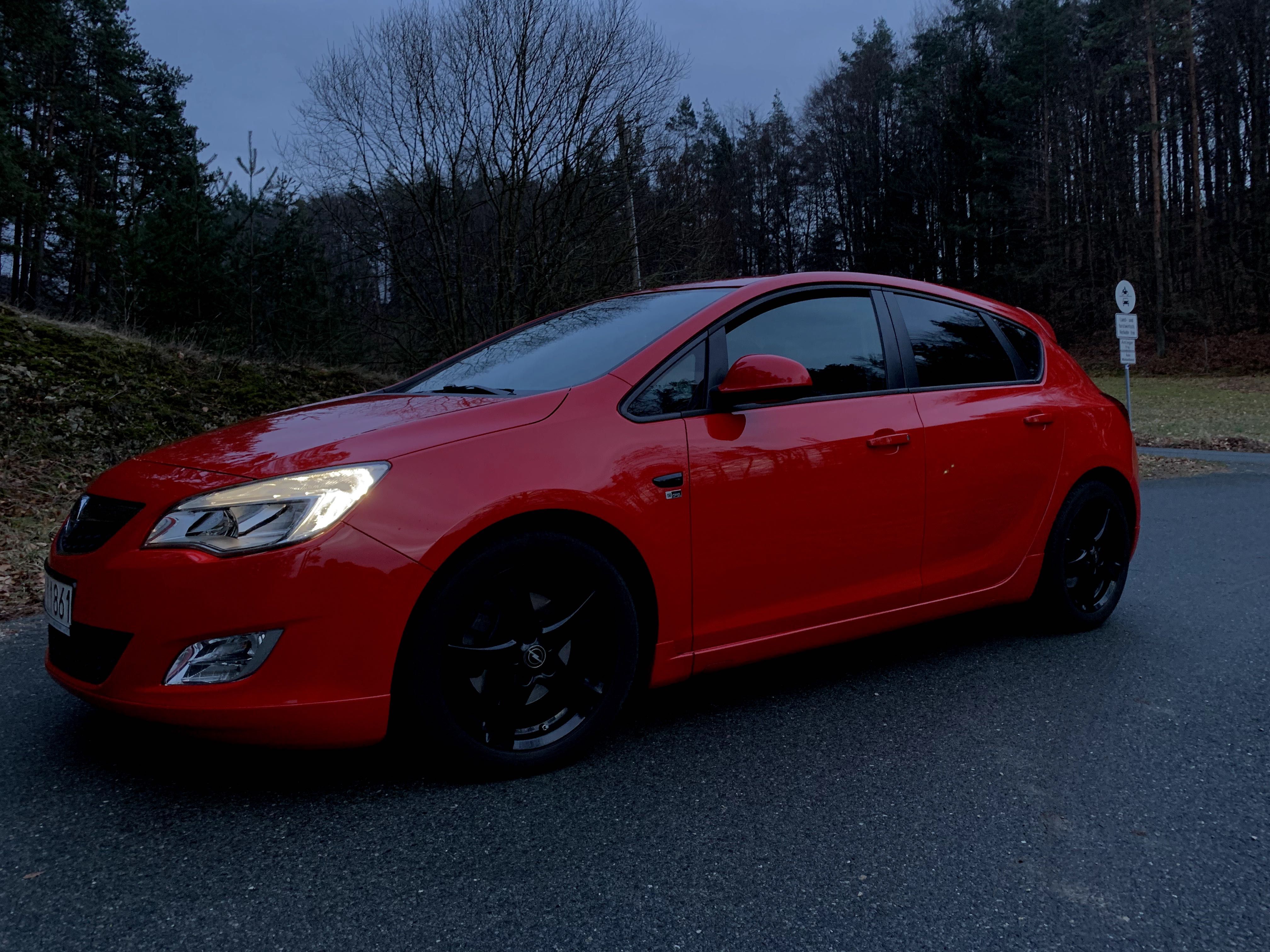 Opel Astra IV 1.7 CDTI Edition 150