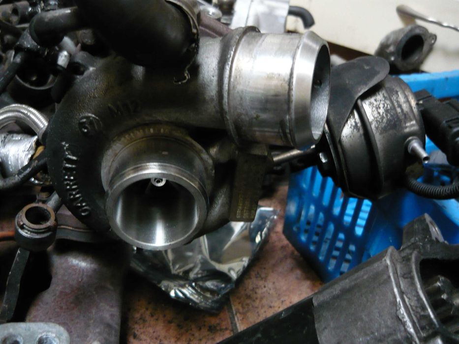 Audi A4 B8 2,0TDi turbosprężarka