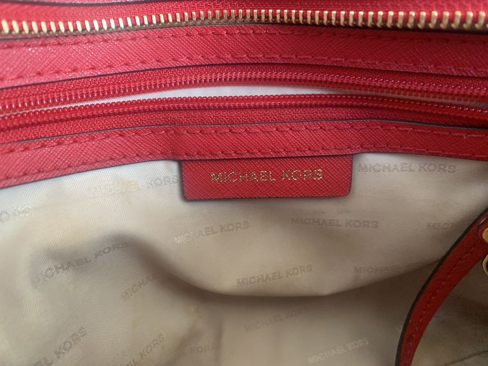 Czerwona torebka Michael Kors