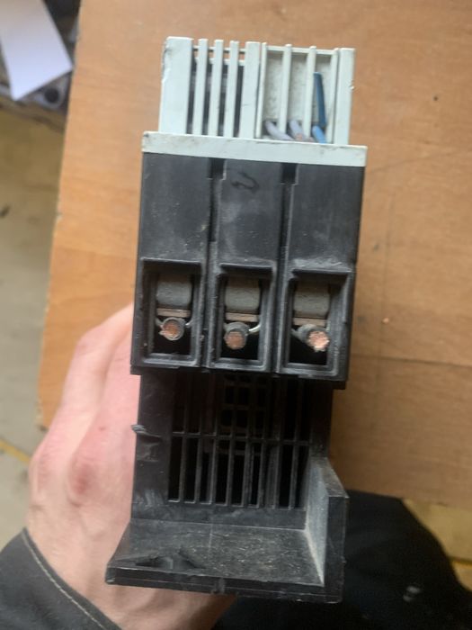 Контактний пучкач Slmens плавного пуску