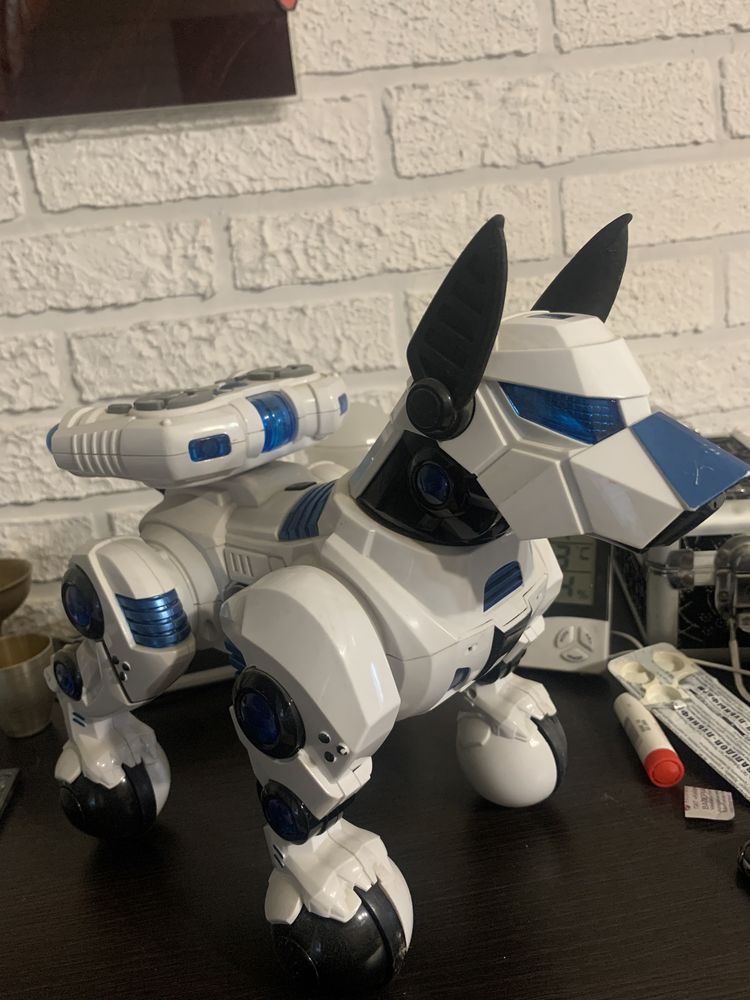 Интерактивная собака робот