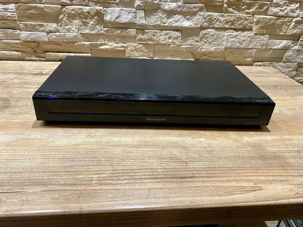 Dvd blu ray Panasonic DMR -BST730