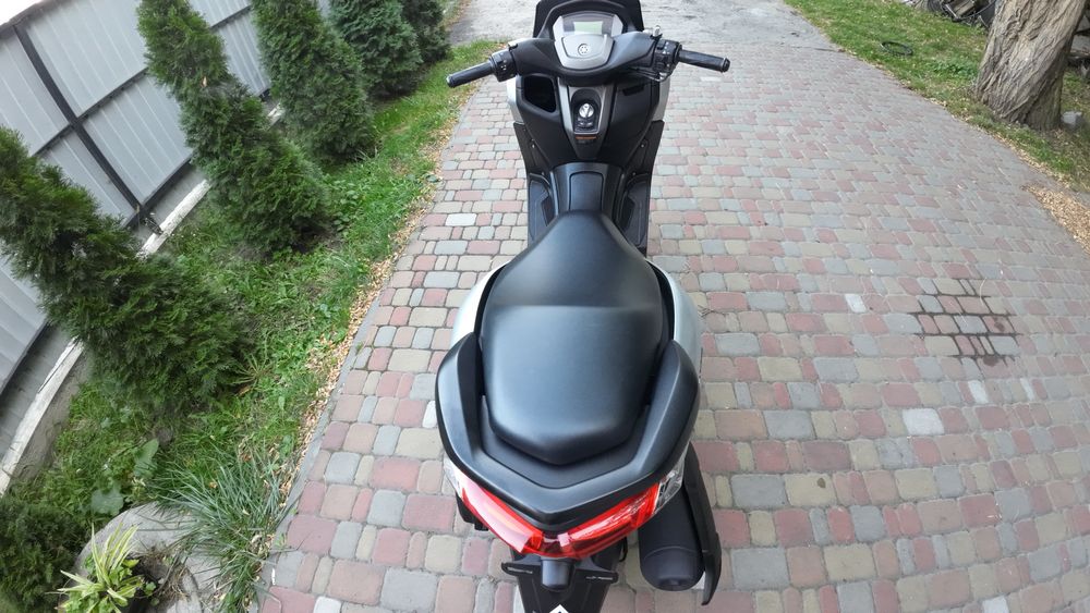 Yamaha n-max 125cc 2021p