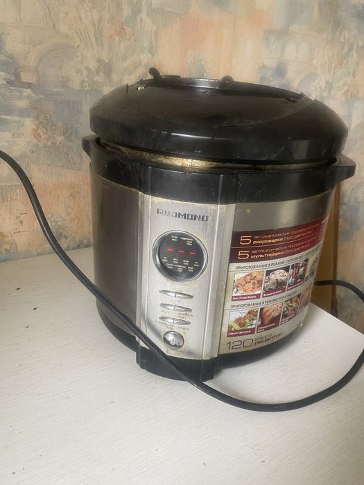 Мультиварка REDMOND  бу на запчасти