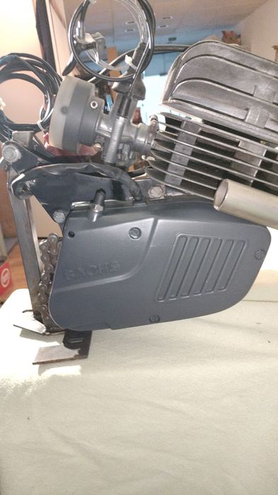 Motor Sachs V5, impecável