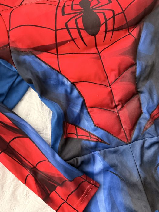 Strój karnawałowy Spiderman rozmiar 122/128