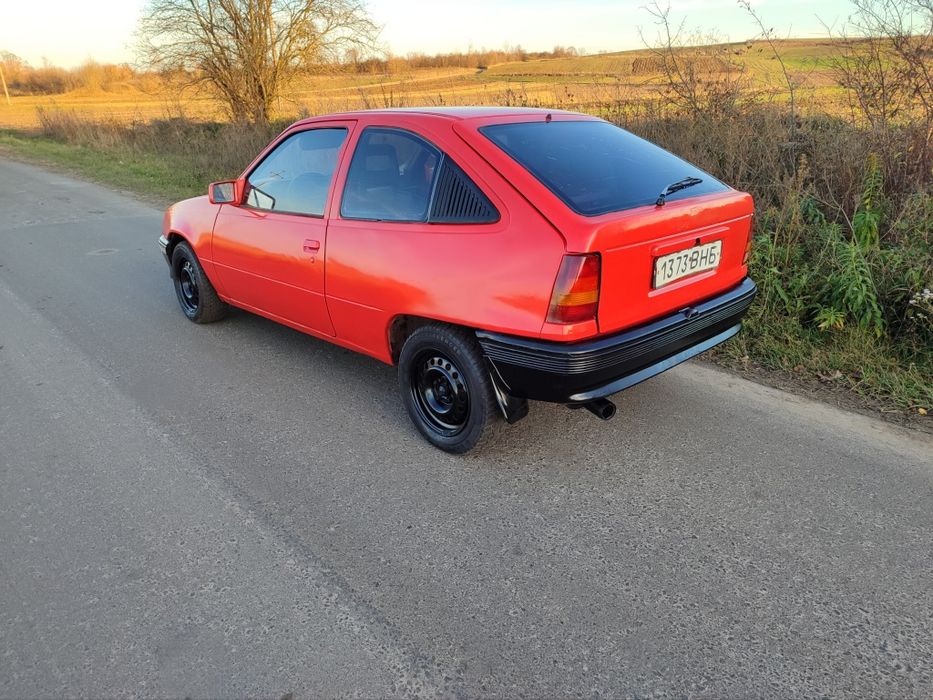 Продам Опель кадет 1.6 в доброму стані