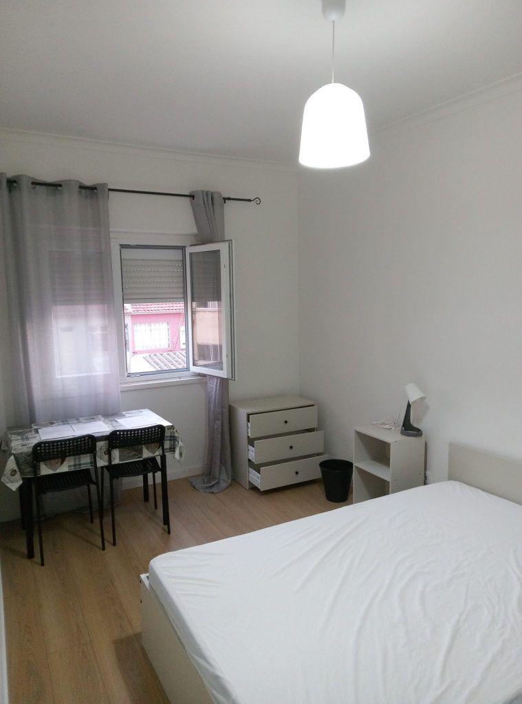 Quarto alugar  casal