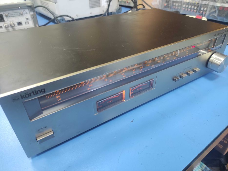 HiFi-стерео-тюнер T300