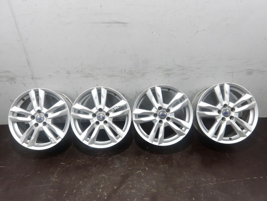 VOLVO S60 II 10-13r. 2.0 D3 FELGI ALUMINIOWE ALUFELGI 5X108 8J ET55 R17