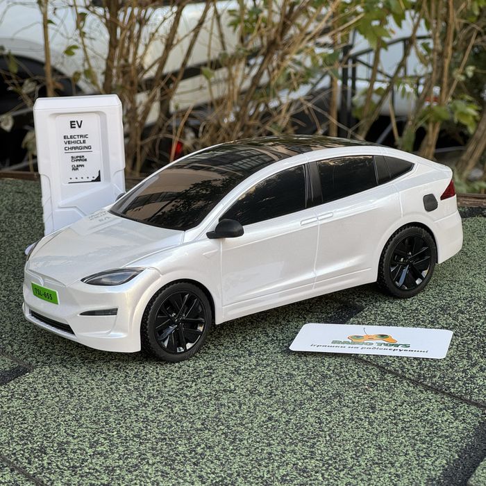 Машинка на радиоуправлении Tesla Model X белая | Тесла на пульте
