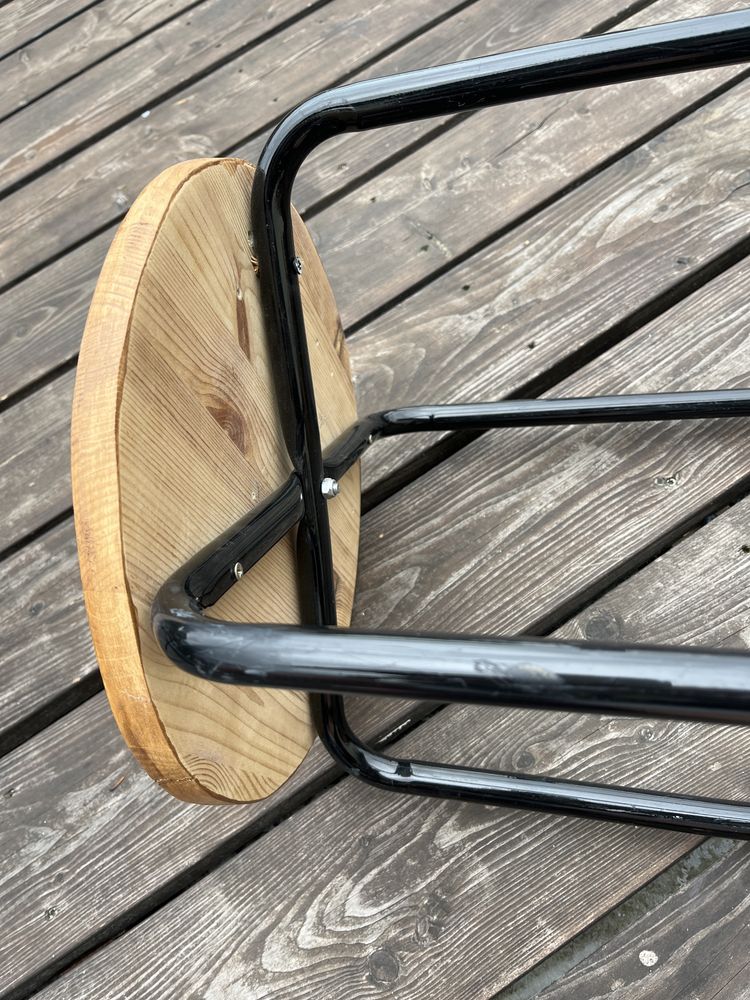 Taboret metalowe nogi drewniane siedzisko
