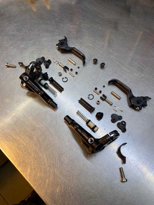 Ремонт велосипедів, спицювання коліс, встановлення електропакетів.