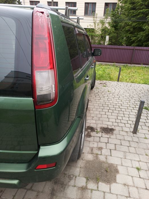 Нісан х трейл т-30  2003  газ/бен