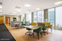Espaço de coworking, em Regus Porto S. Bento