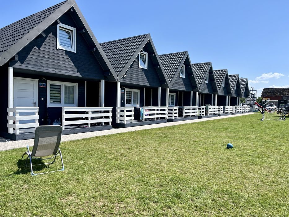 domek, domki nad morzem Wicie obok Darłowo, plac zabaw, morze