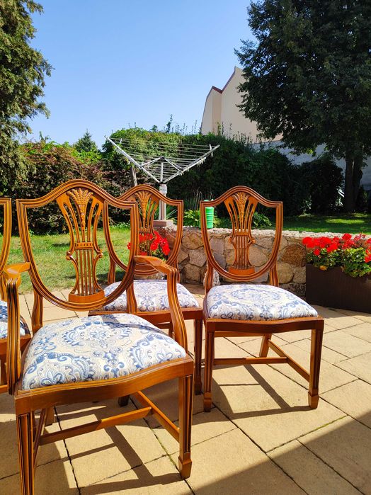 Krzesła drewniane stylowe