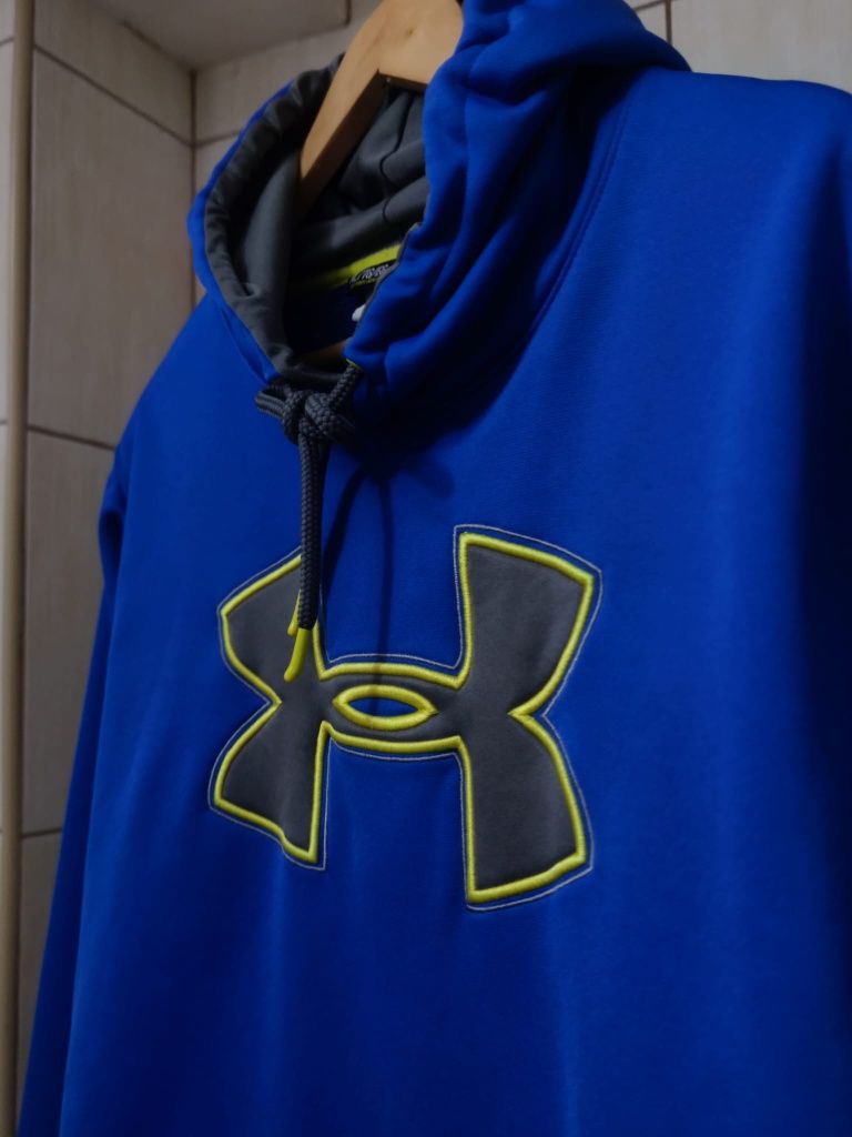 bluza hoodie kangurka longsleeve XL crewneck UA under armour fit class