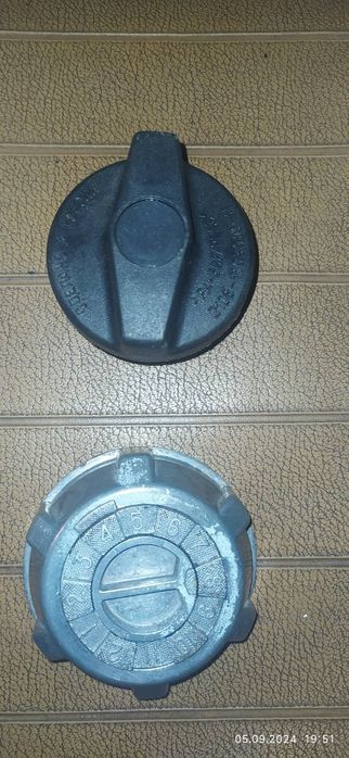 Кришка бака Ваз кодована,не Китай.