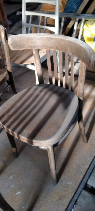 Krzesła z czasów PRL