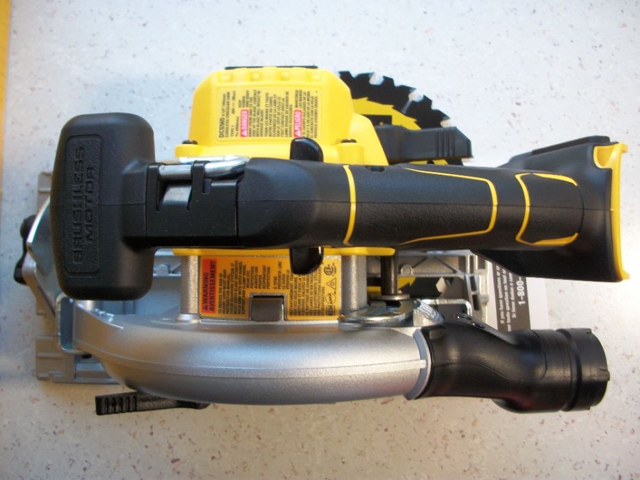 DeWalt DCS565B Аккумуляторная бесщеточная дисковая циркулярная пила