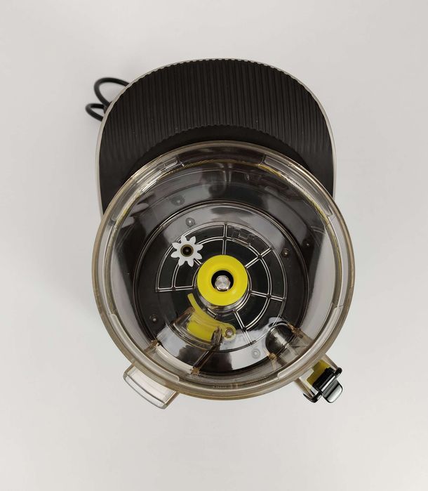 BioChef Quantum Slow Juicer – sokowirówka z silnikiem o mocy 400 W