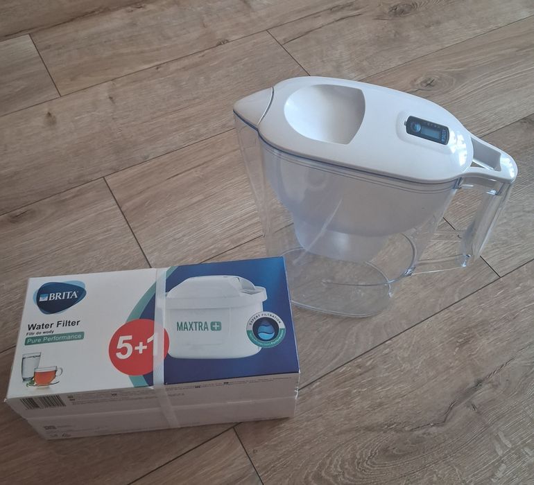 Dzbanek filtrujący BRITA bezbarwny + filtry
