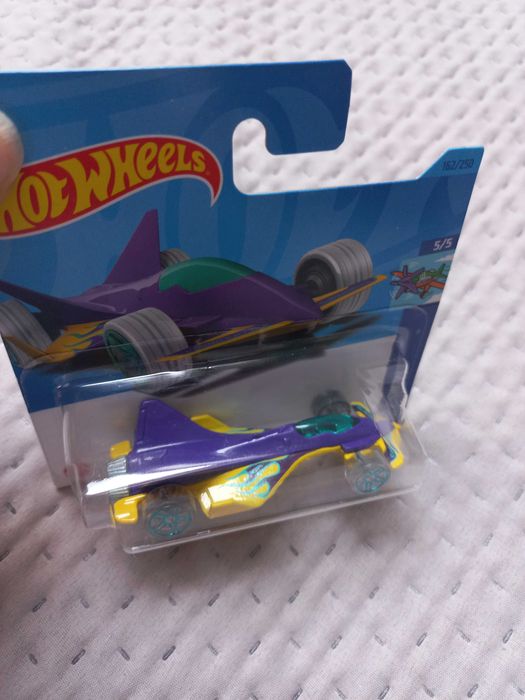 Pojazd Hot Wheels Cloud Cutter