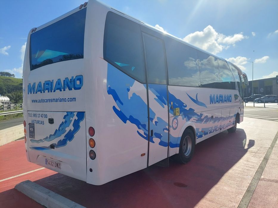 Пасажирські перевезення , трансфер,  оренда автобуса