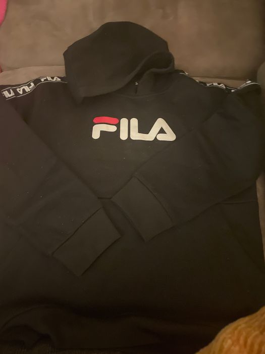 Blusas Fila Vermelha e Preta 12 anos