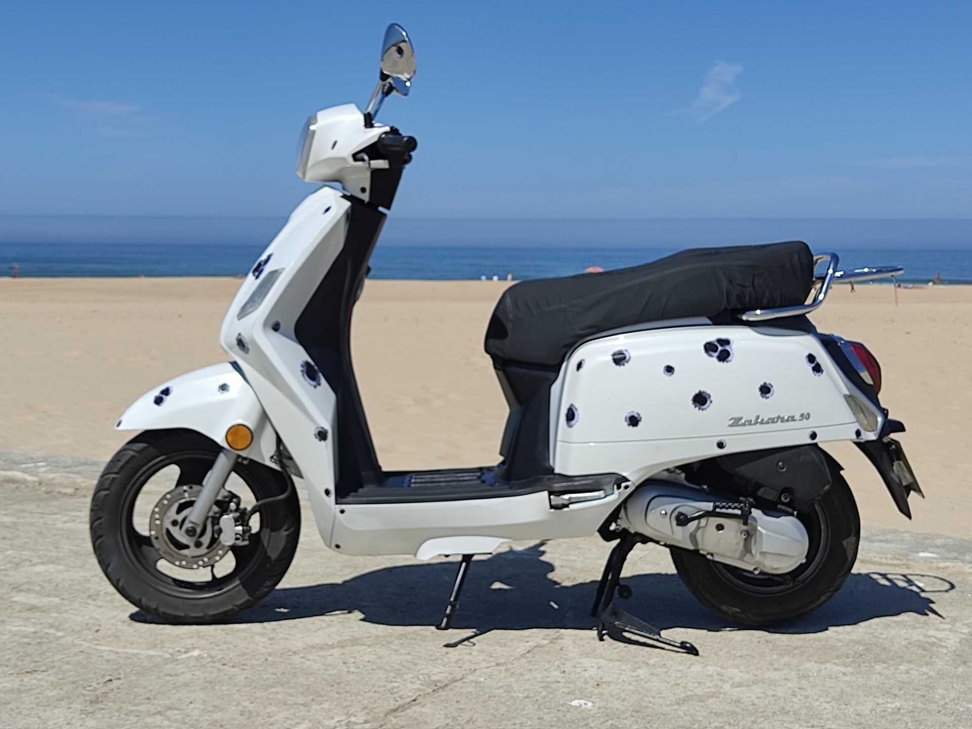 Scooter 70 citadina 2 t única econômica c nova vendo ou troc