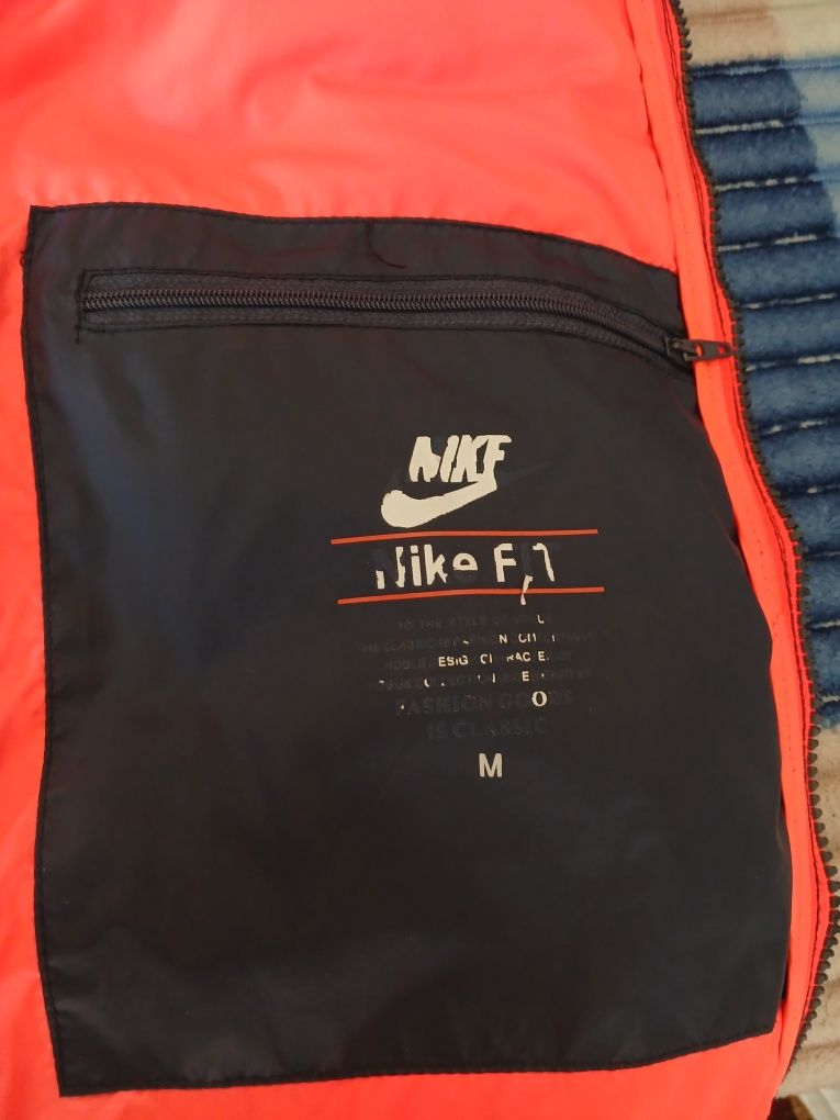 Демісезона куртка Nike