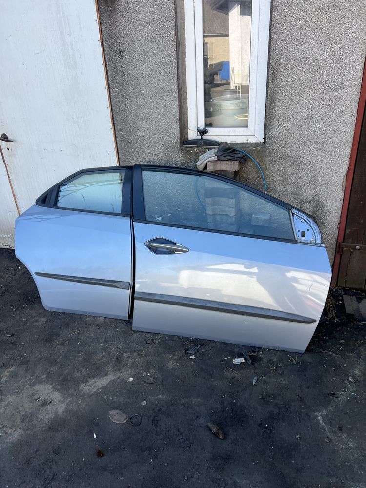 Drzwi prawe prawy przód honda civic viii 8 ufo b538m 5d