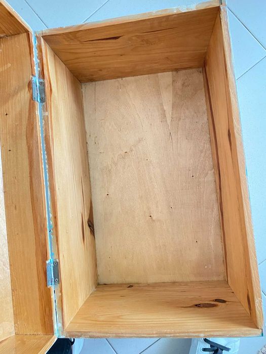 Arca em madeira muito gira