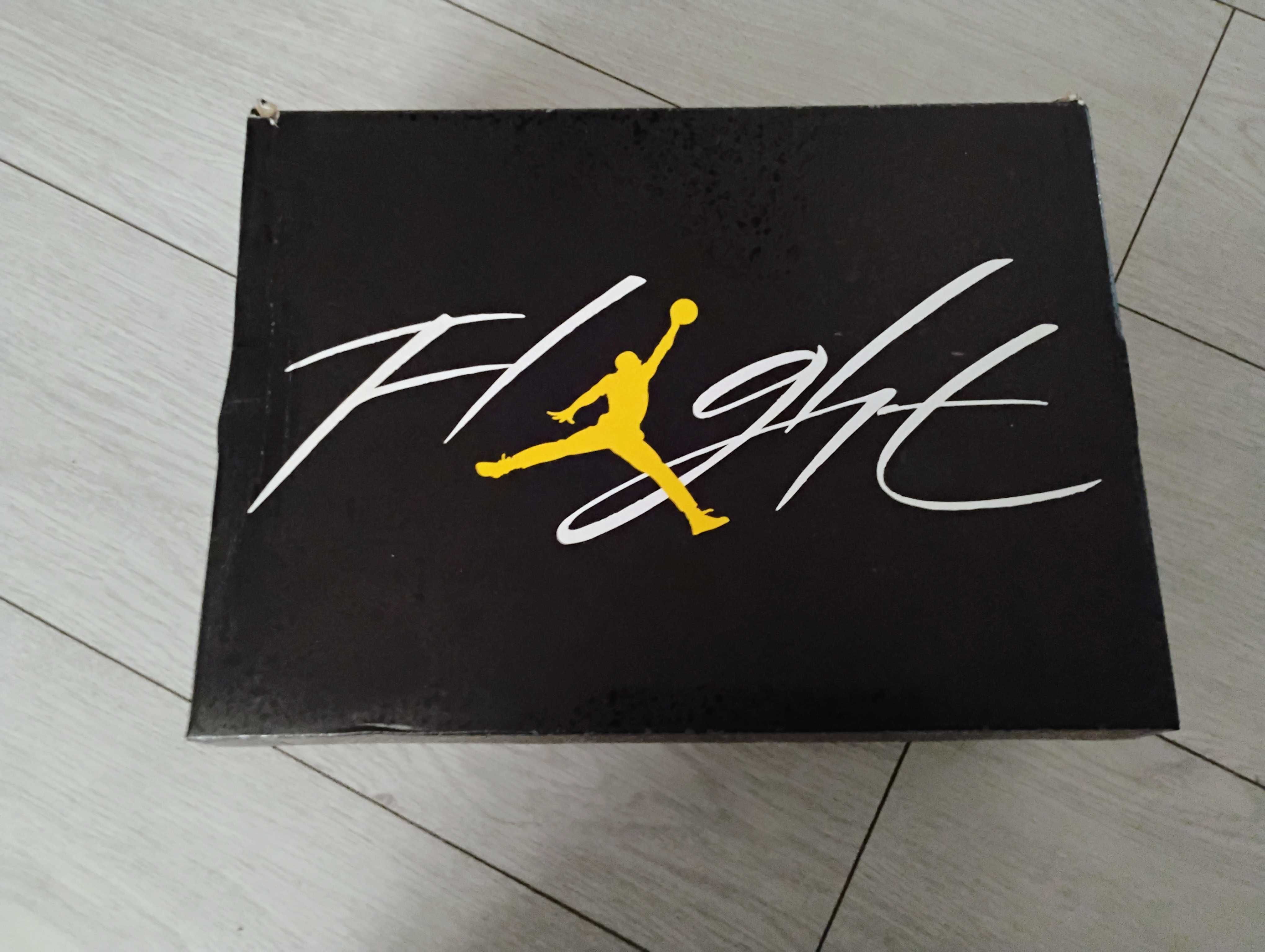 Jordan 4 Yellow thunder