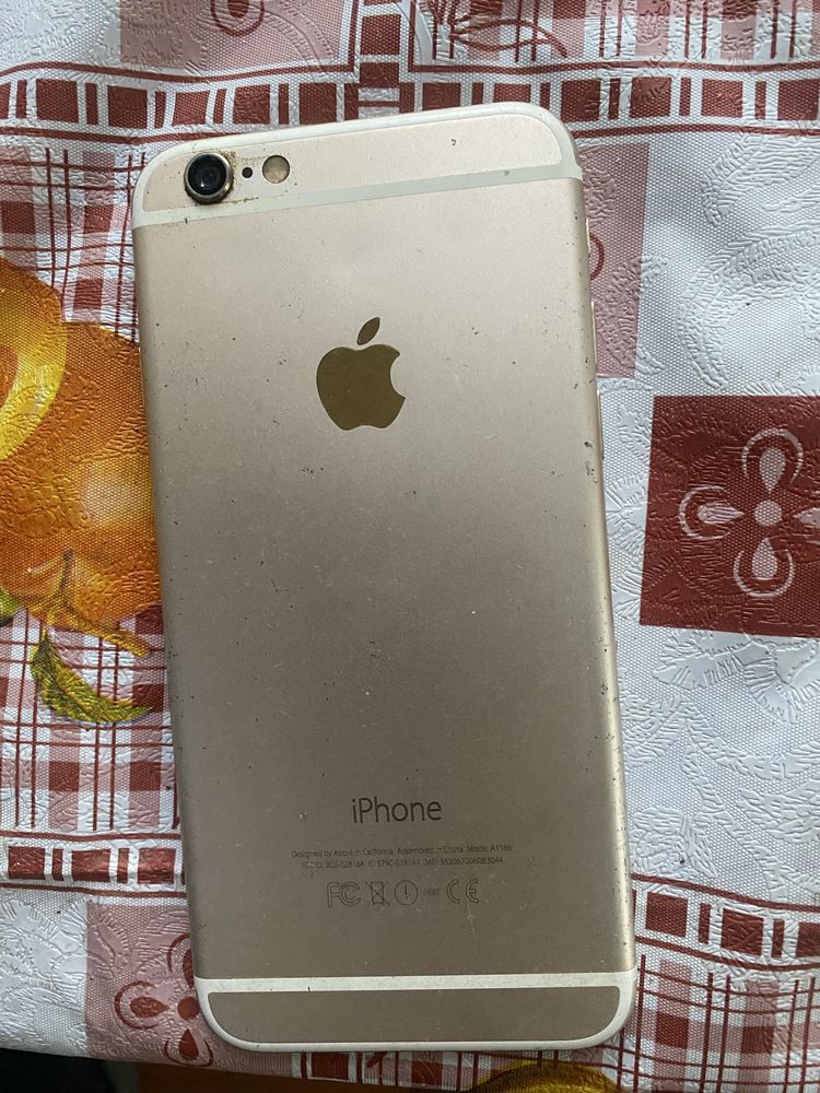 Продам срочно айфон 7