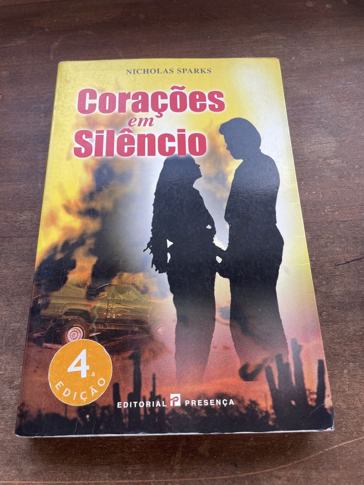 Livro Corações em Silêncio
