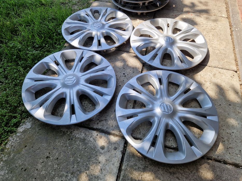 Kołpaki suzuki oryginalne r16 stan bardzo dobry