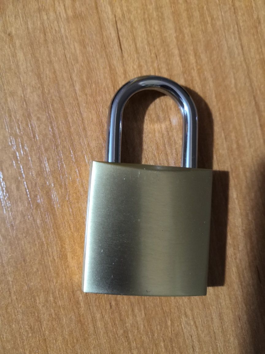 Kolekcjonerski pendrive kłódka