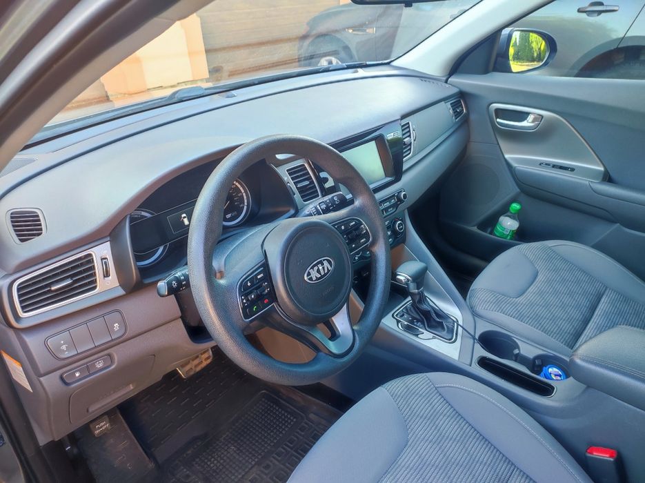 Продам авто Kia Niro 2017 р.в, 1,6 гібрид 149 тис.км., клімат.