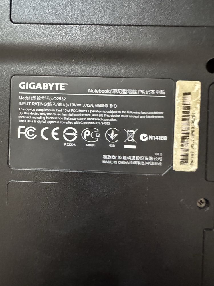 Ігровий ноут Gigabyte, SSD 256Gb, 8Гб, 4 ядра, і5,