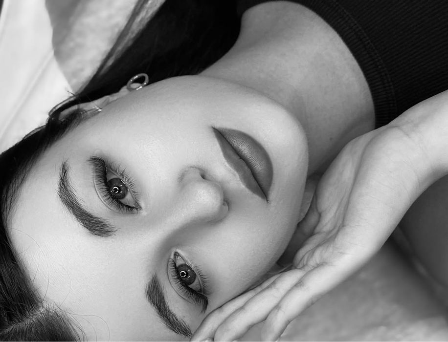 Нарощування вій, ламінування вій