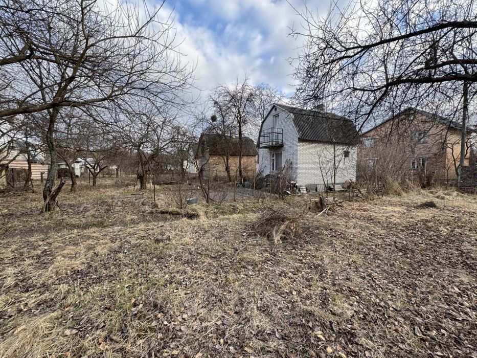 Продаж дачі,ділянка 9 соток,біля лісу,15 хв від Львова. с.Дібрівки