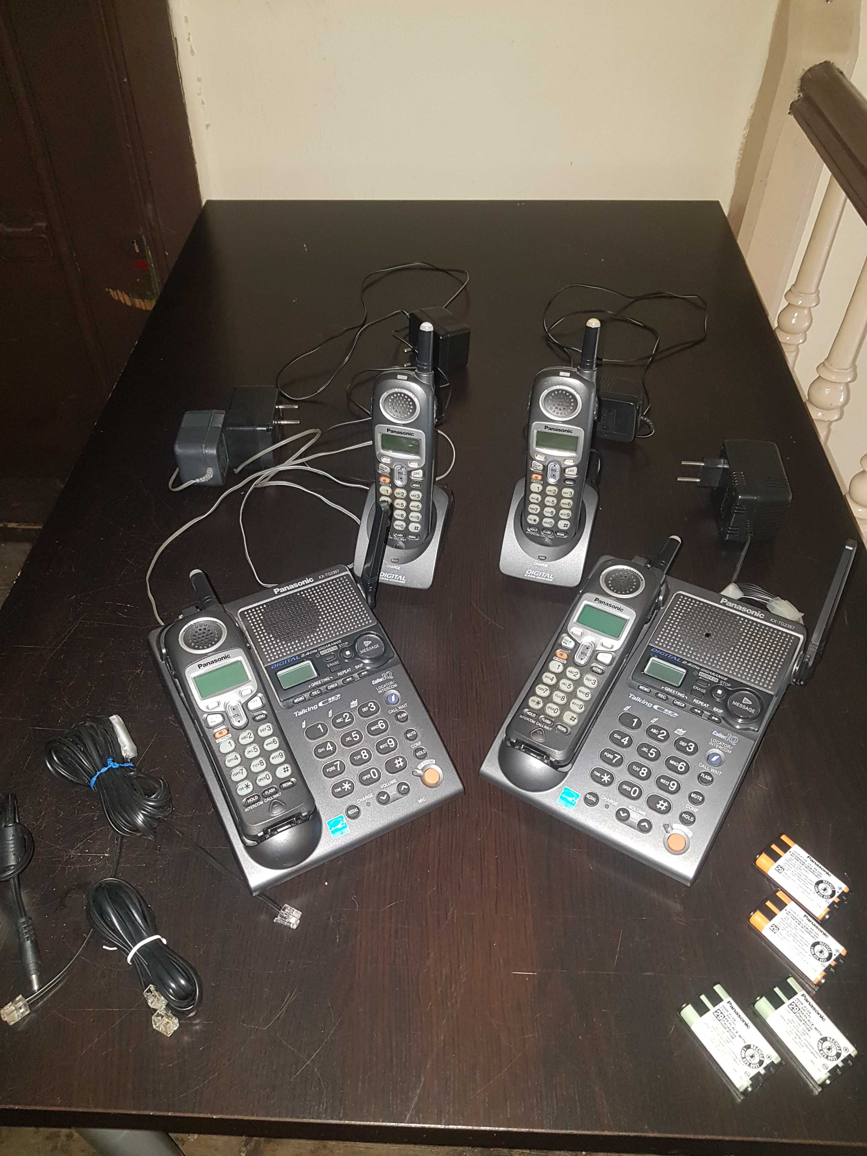 Stacjonarny telefon Panasonic KX-TG2357 ,2 x zestawy x 2 słuchawki.