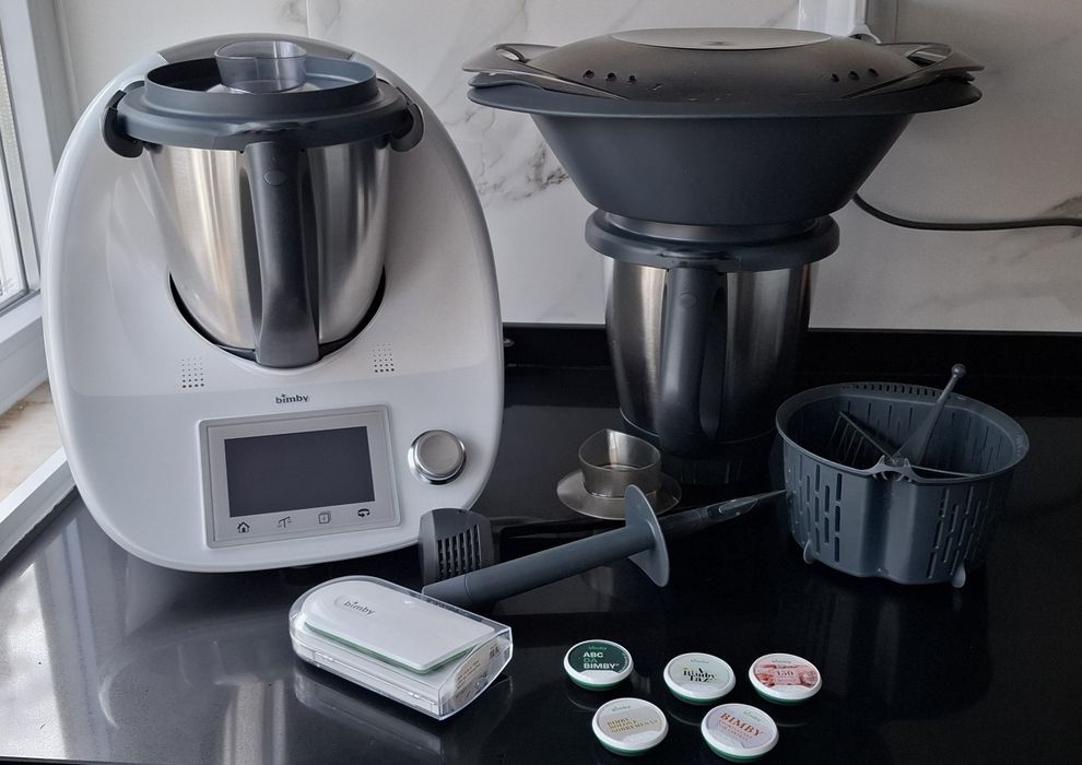 Bimby tm5, 2 copos, acessórios completos, cook-key
