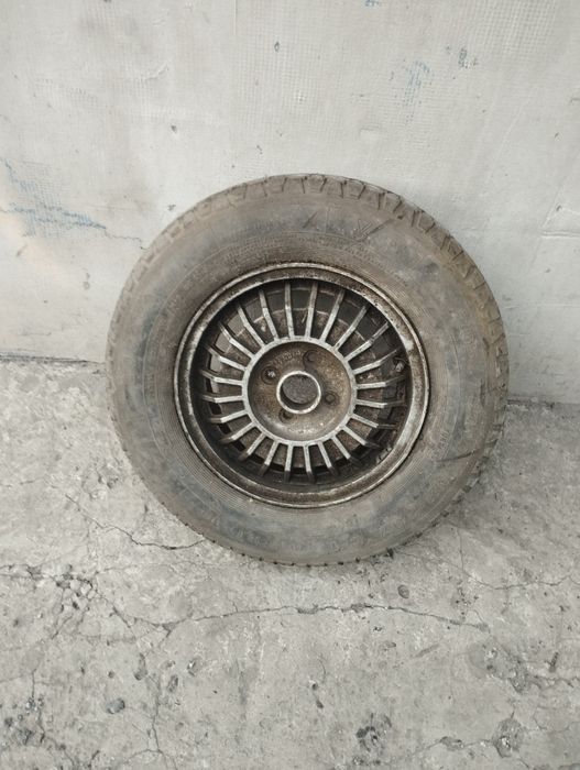 Продам диск с резиной