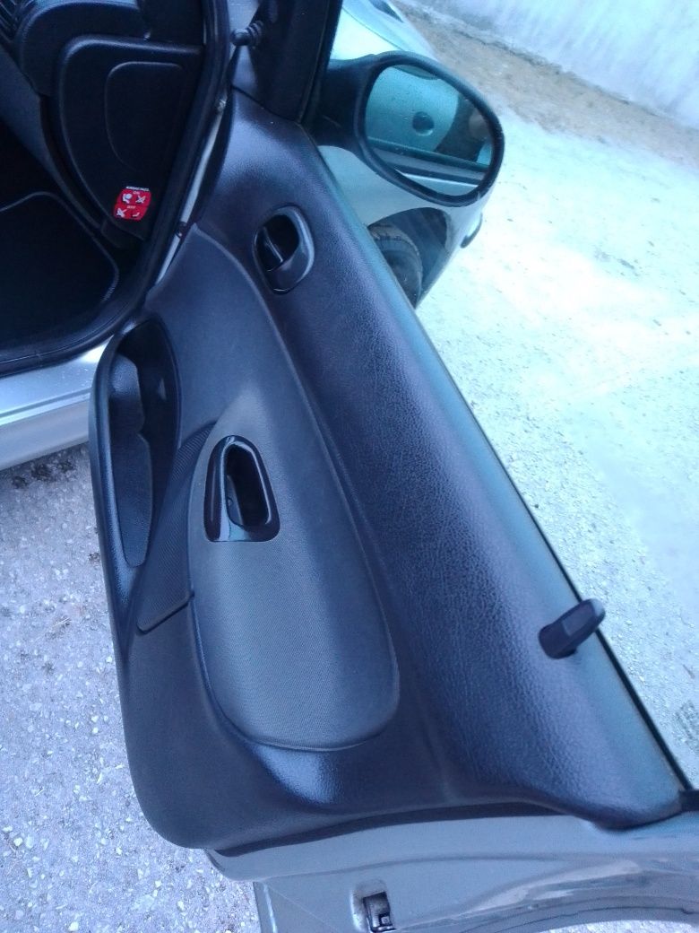 Peugeot 206 1.1 novembro/2005